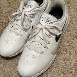 Nike Men's Victory Pro 4